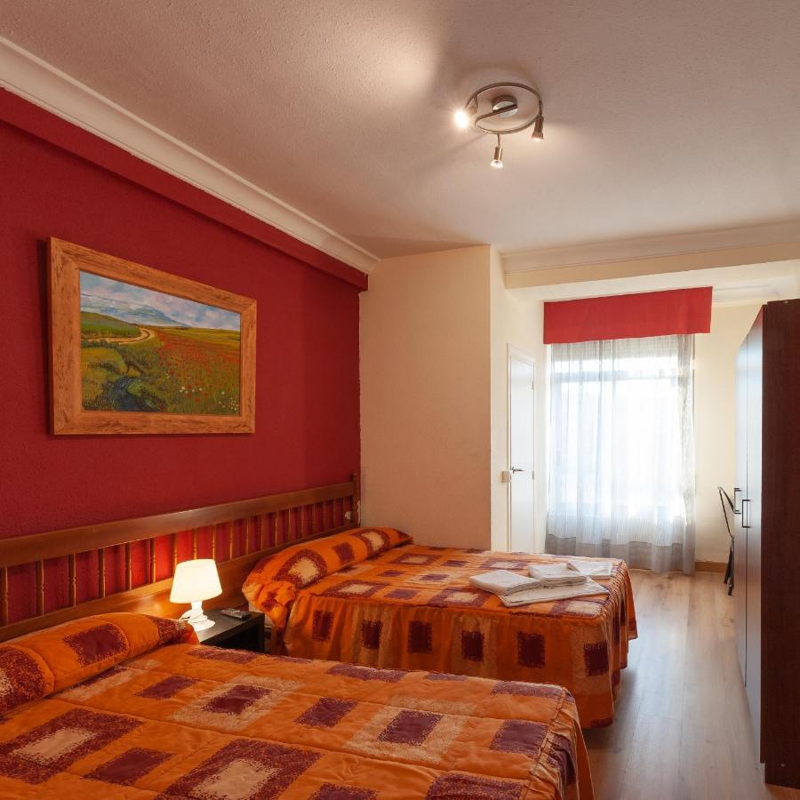 Hostal Manjon Burgo Εξωτερικό φωτογραφία